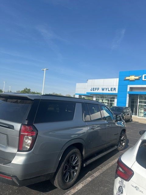 2023 Chevrolet Suburban Z71