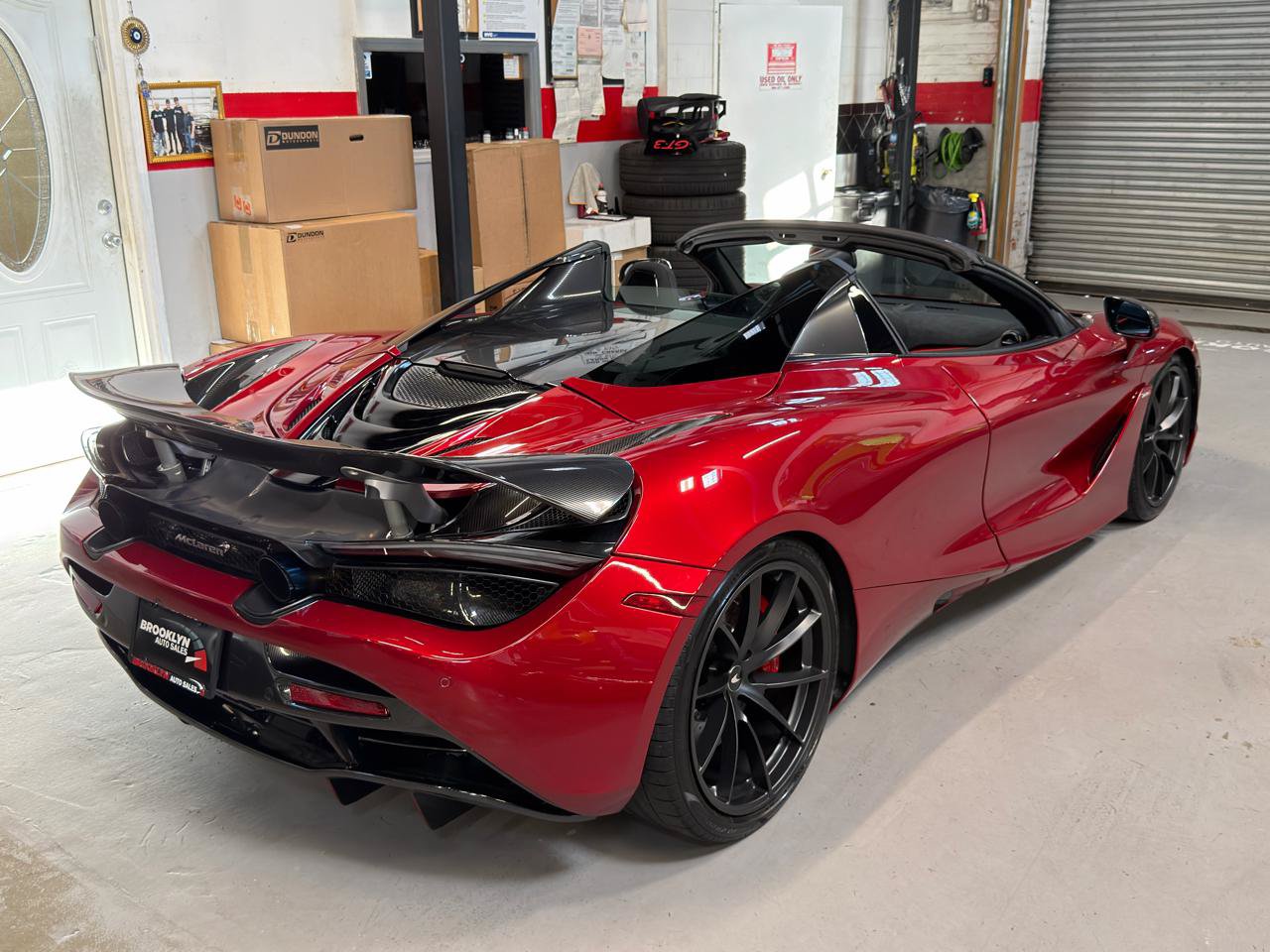 Used 2022 McLaren 720S Spider photo 6
