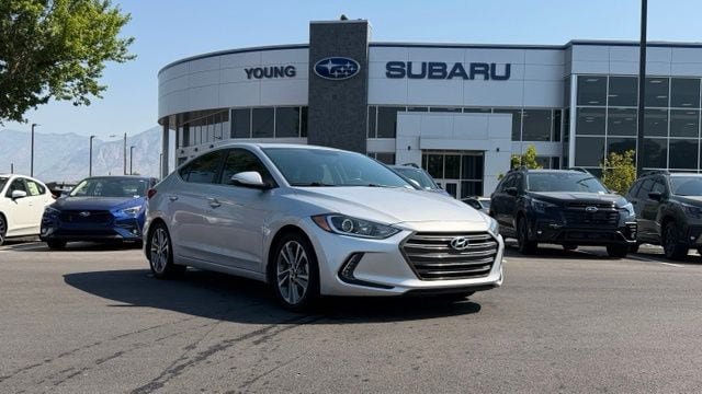 Used 2017 Hyundai Elantra Limited w/ Limited Tech Package 04