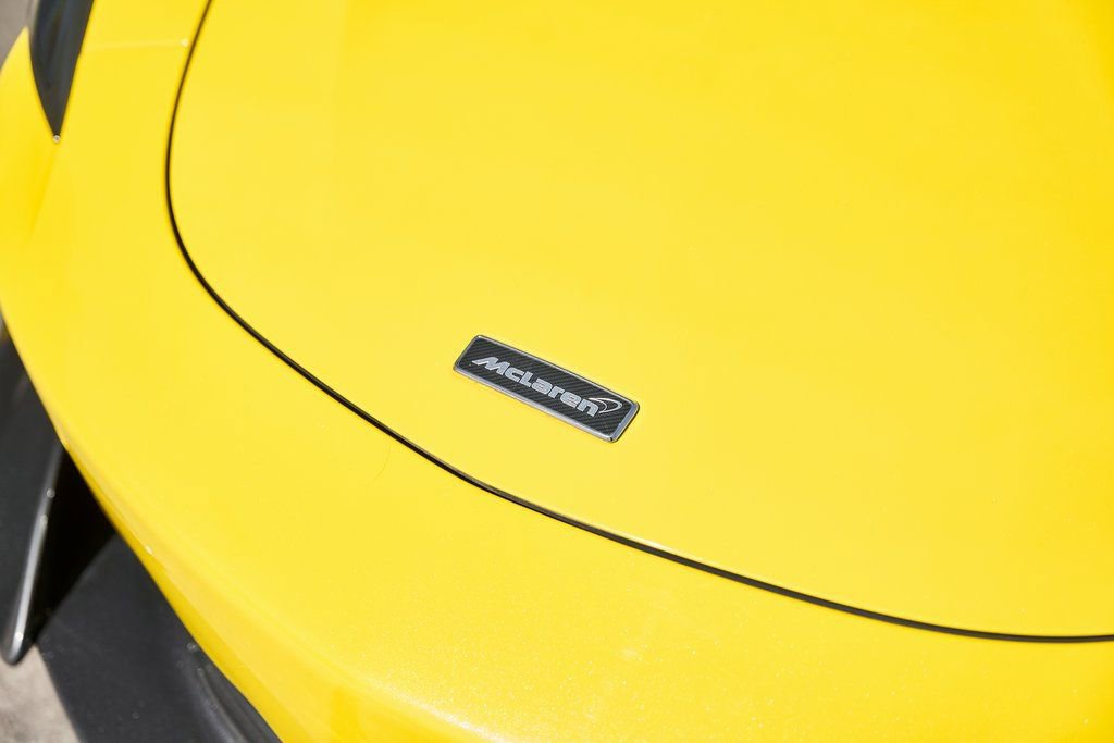 Used 2019 McLaren 600LT photo 7