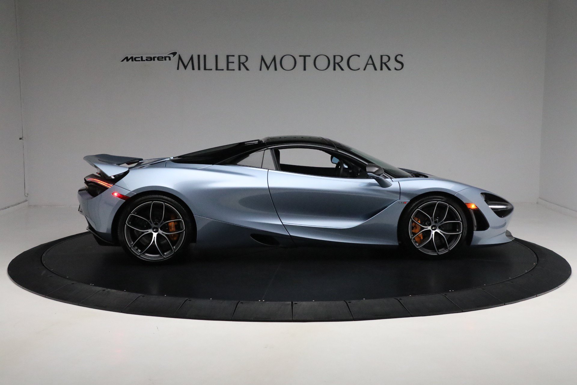 Used 2023 McLaren 720S Performance photo 33