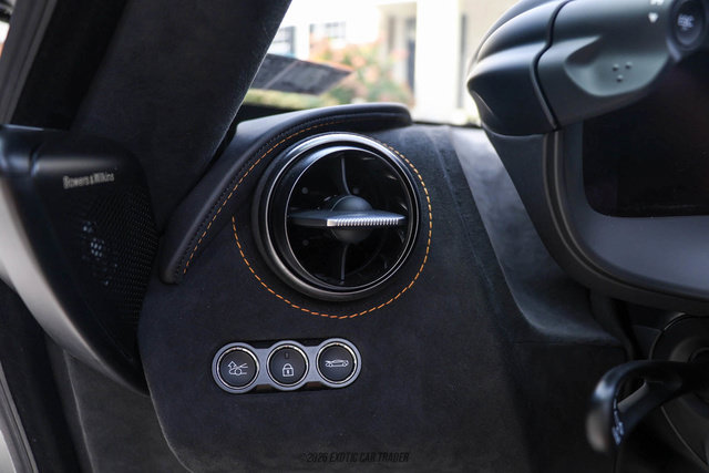 Used 2025 McLaren 750S photo 44
