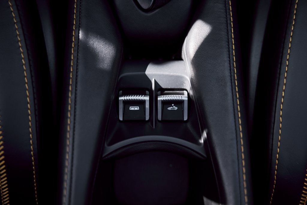 Used 2020 McLaren 720S Spider photo 59