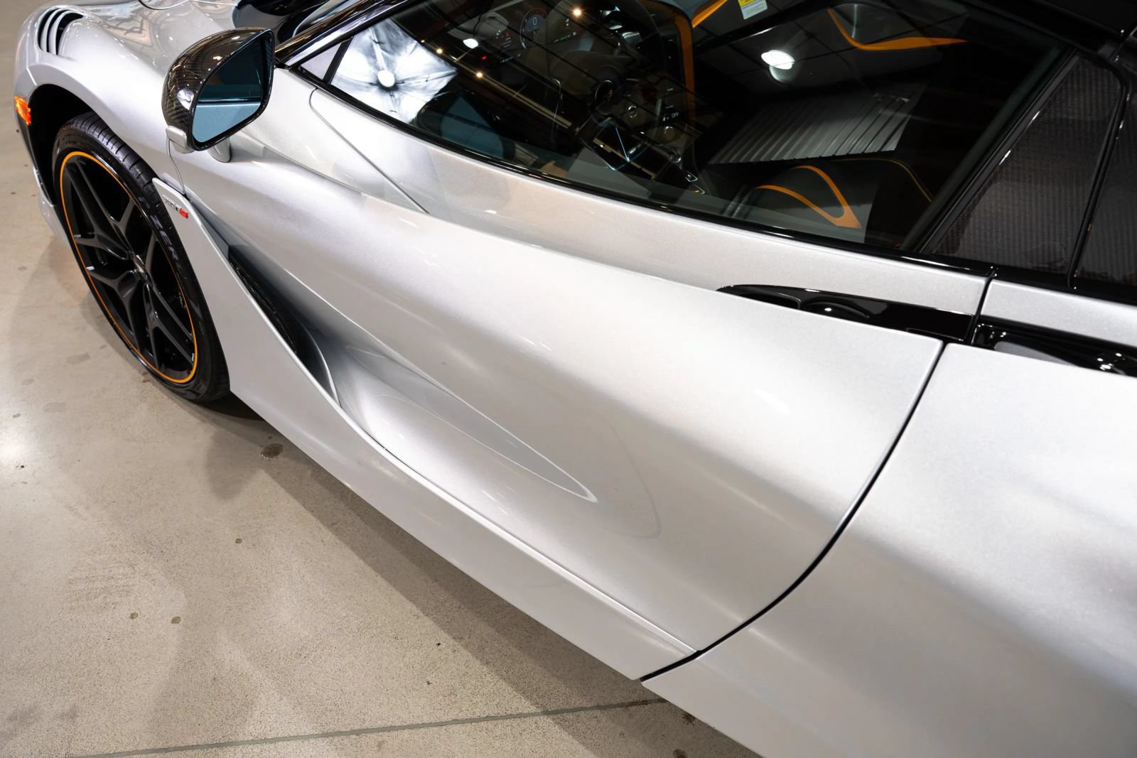 Used 2024 McLaren 750S Spider photo 16