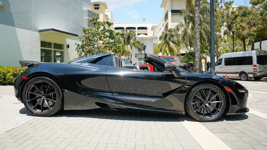 Used 2021 McLaren 720S Spider photo 25