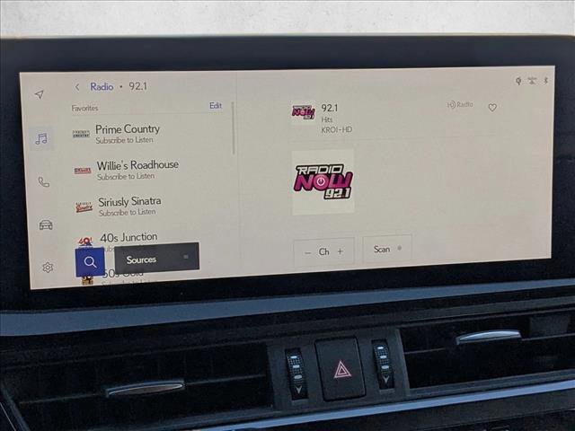 2023 Lexus ES 300h Ultra Luxury