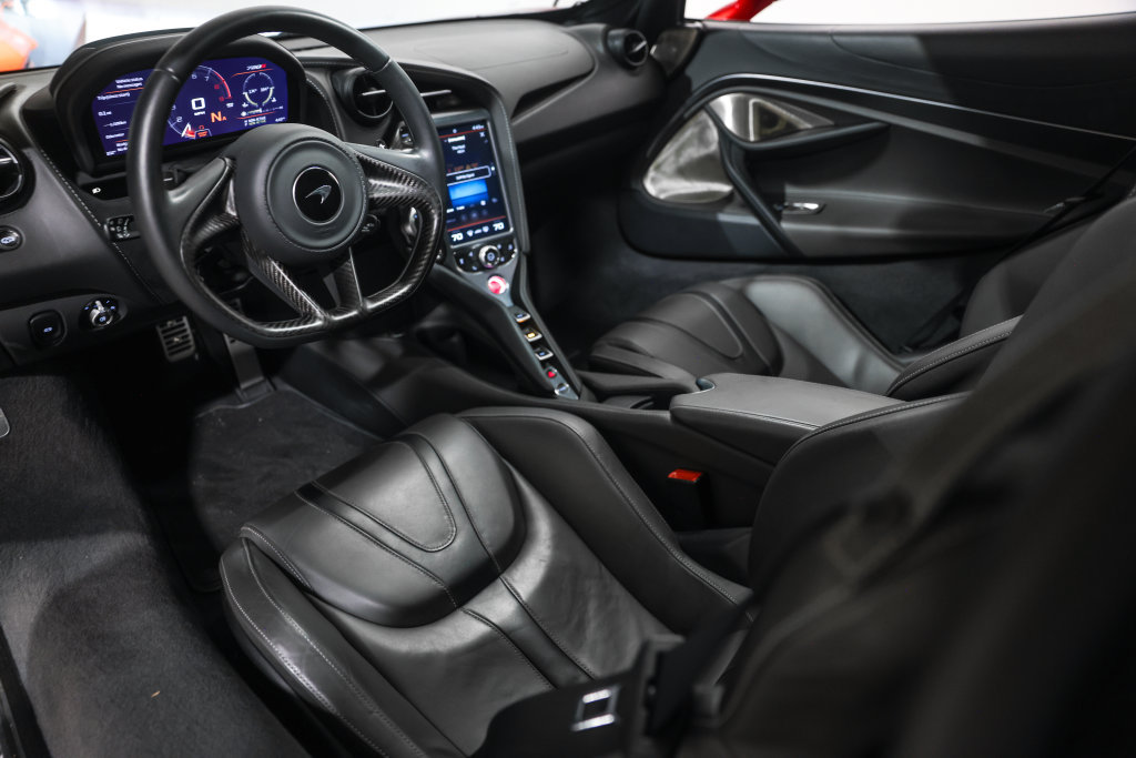 Used 2019 McLaren 720S Performance photo 27