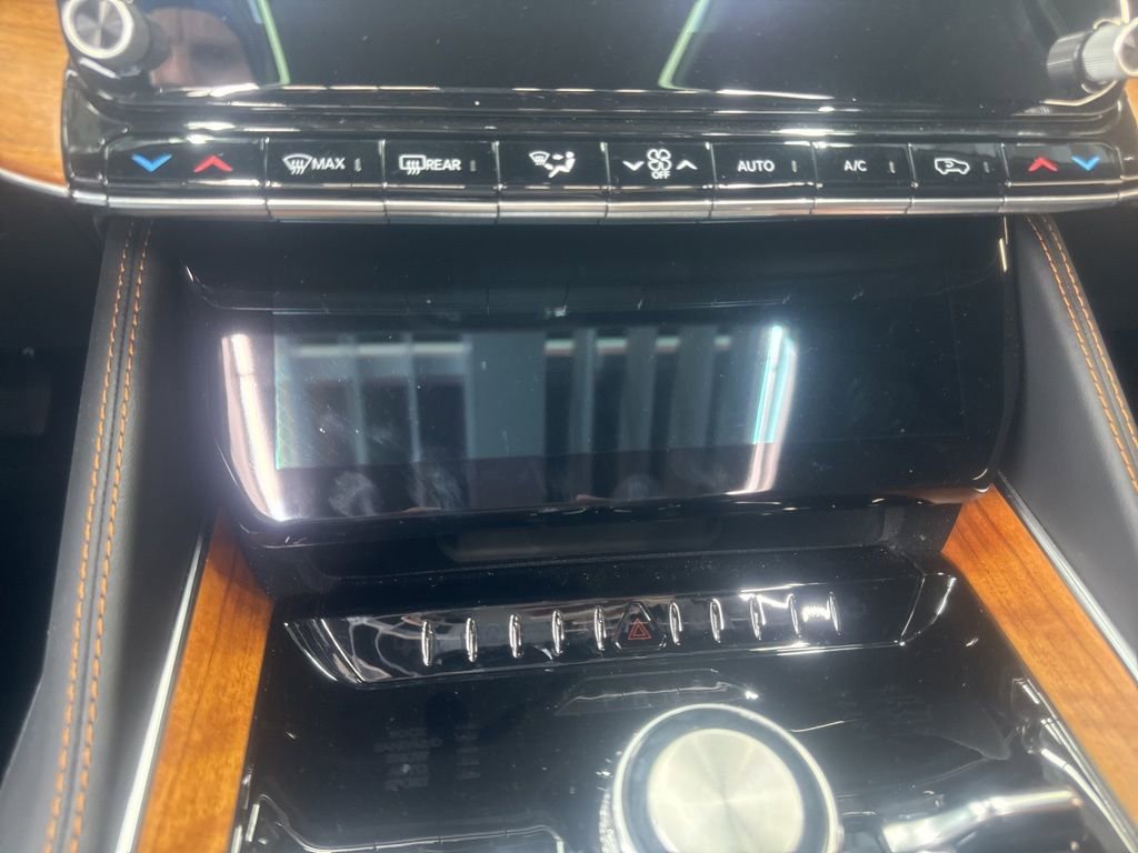 2025 Jeep Grand Wagoneer Series III