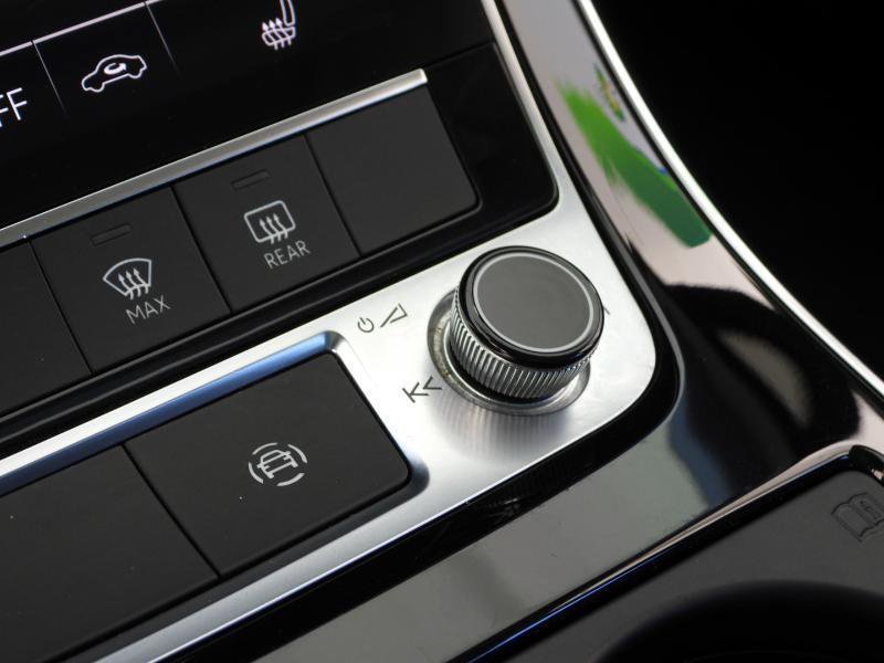 2022 Audi Q7 3.0T Premium Plus