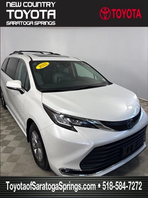 Used 2022 Toyota Sienna XLE