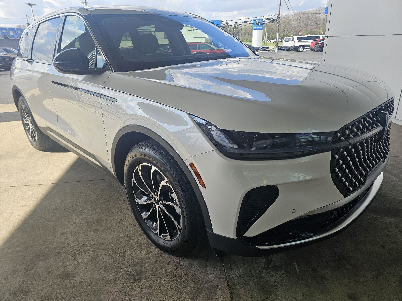 2025 Lincoln Nautilus Premier