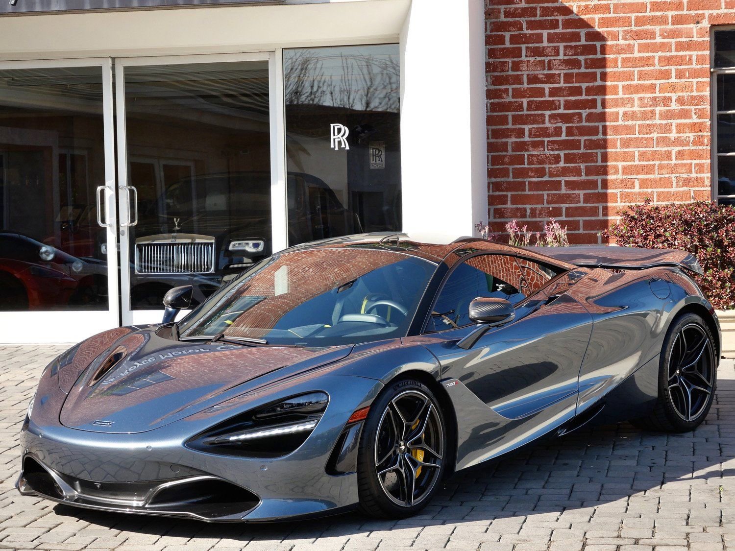Used 2019 McLaren 720S photo 30