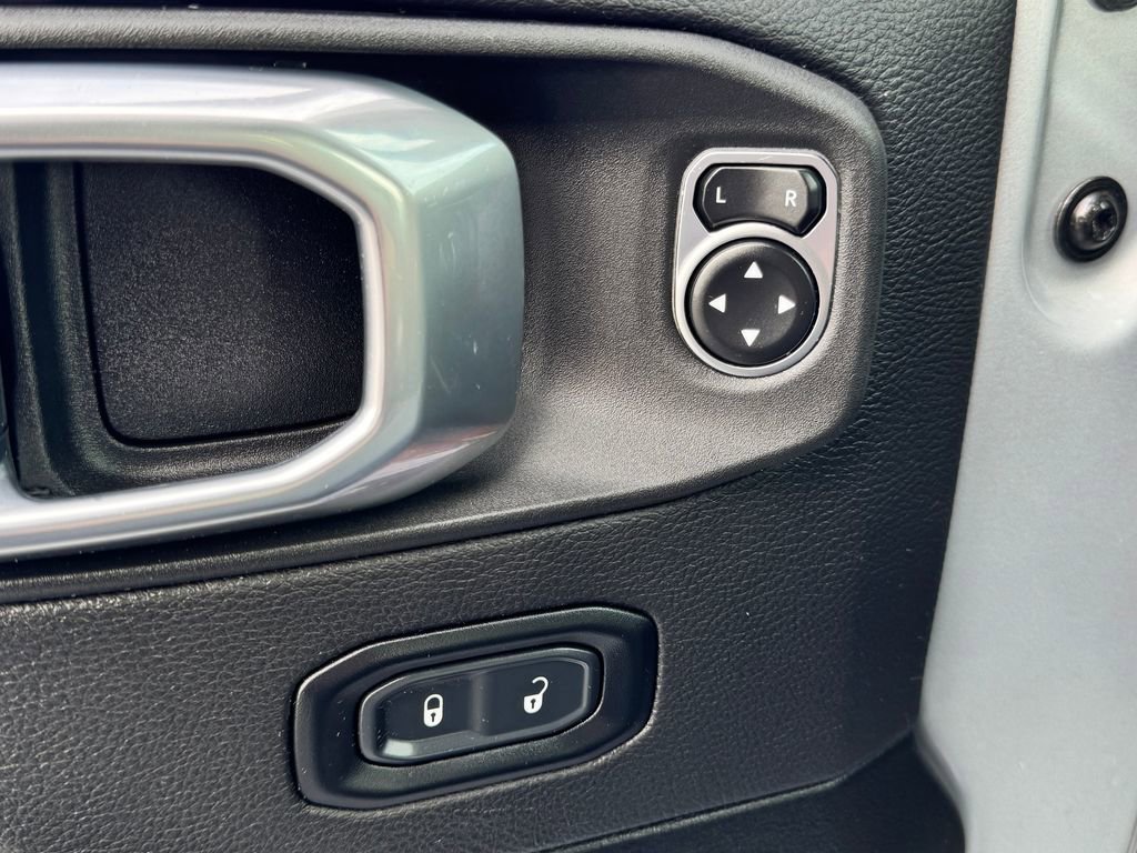 2023 Jeep Wrangler Unlimited Sahara