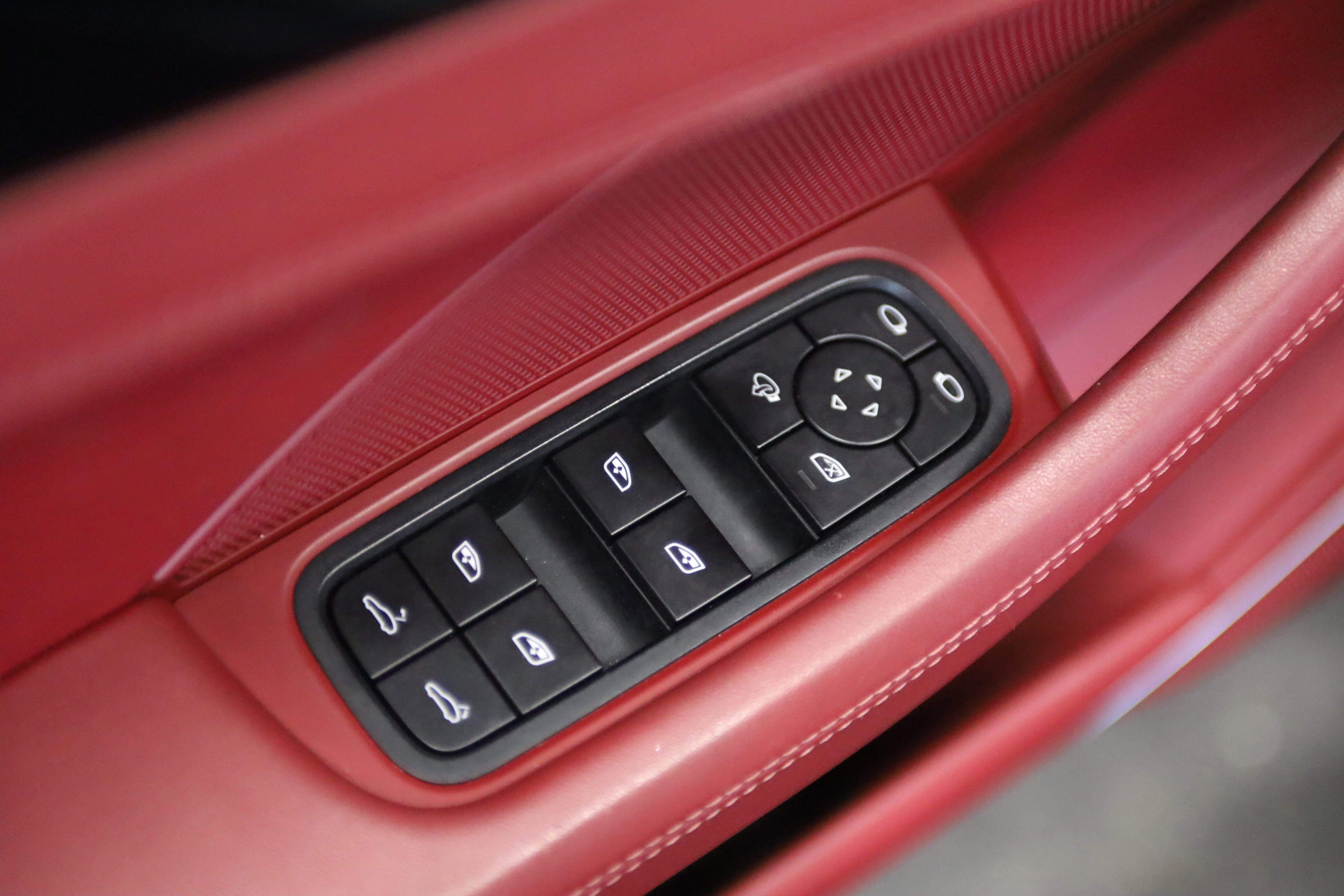 2022 Porsche Panamera 4