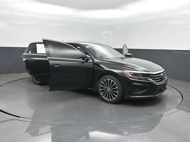 2022 Volkswagen Passat 2.0T