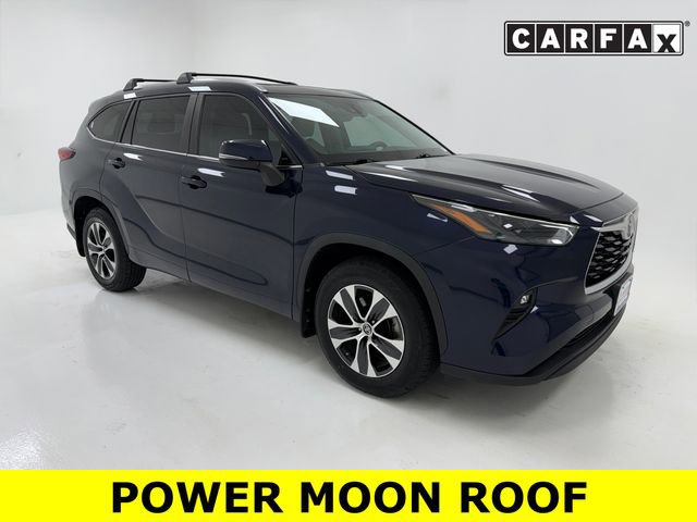 Used 2023 Toyota Highlander XLE