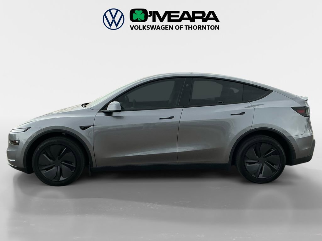 2026 Tesla Model Y 2WD