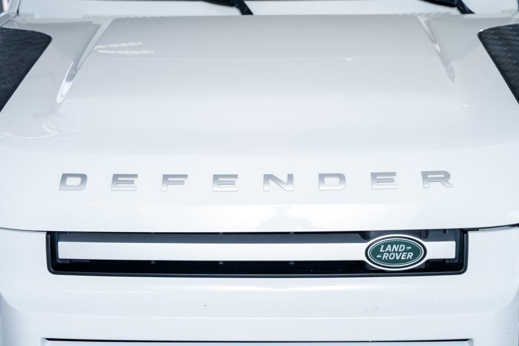 2022 Land Rover Defender 90 S