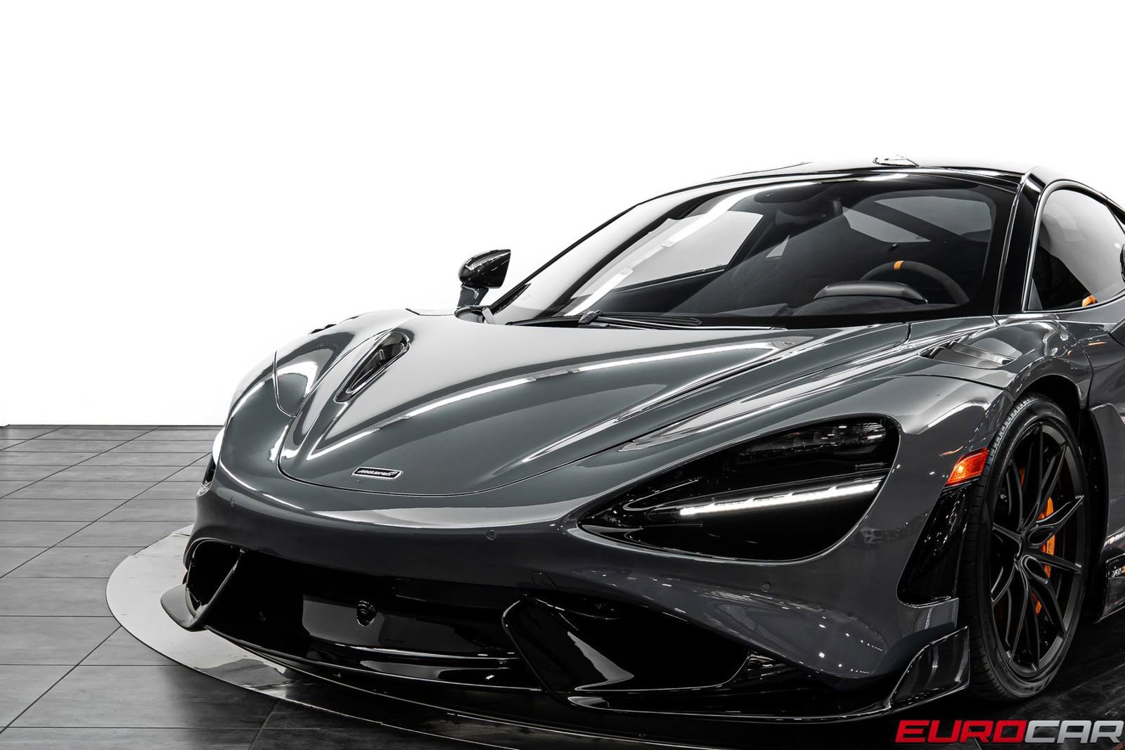 Used 2021 McLaren 765LT photo 14