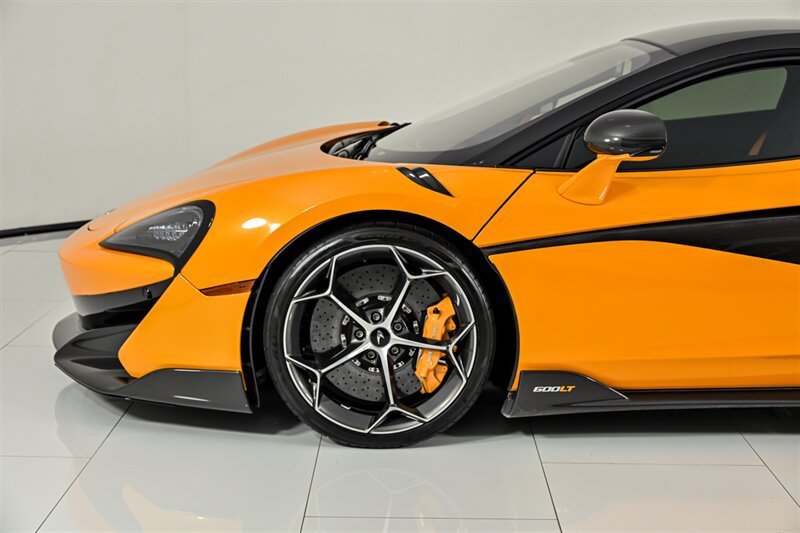 Used 2019 McLaren 600LT photo 13