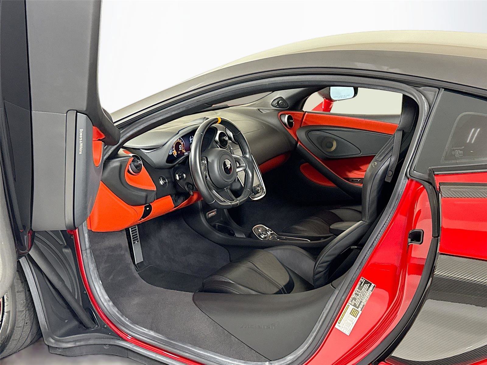 Used 2019 McLaren 600LT photo 12