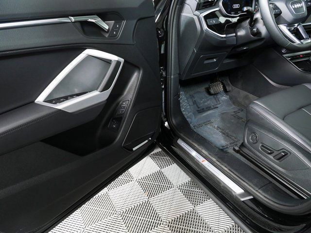 2025 Audi Q3 2.0T Premium Plus