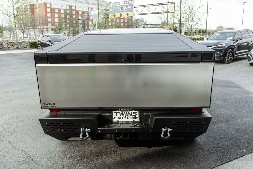 2024 Tesla Cybertruck AWD Crew Cab
