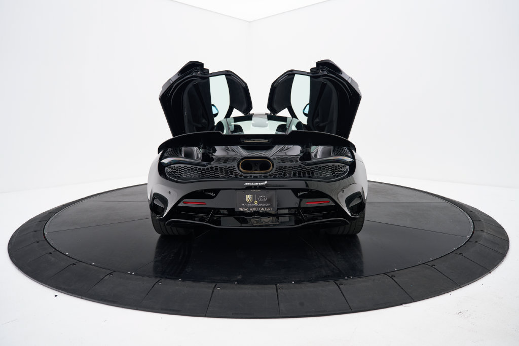 Used 2025 McLaren 750S photo 24