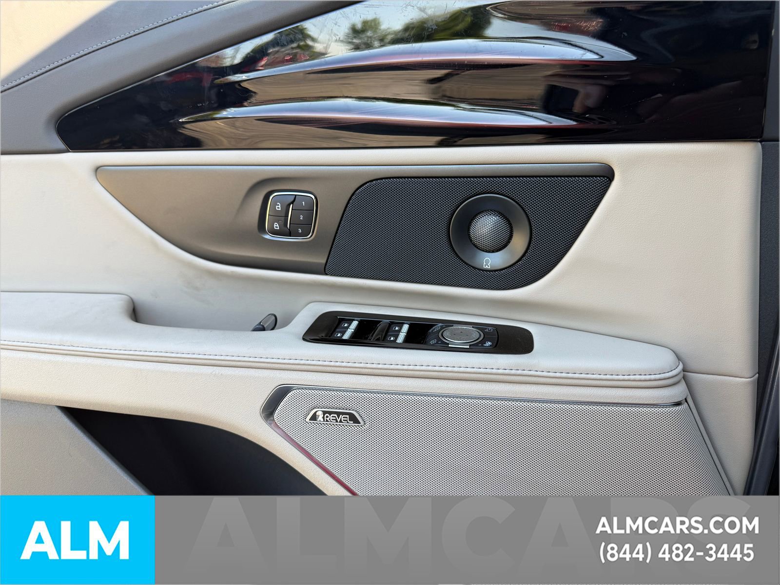 2025 Lincoln Nautilus Reserve