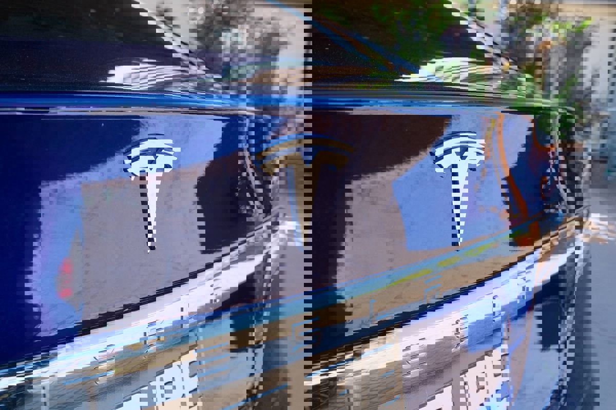 2018 Tesla Model S 75D