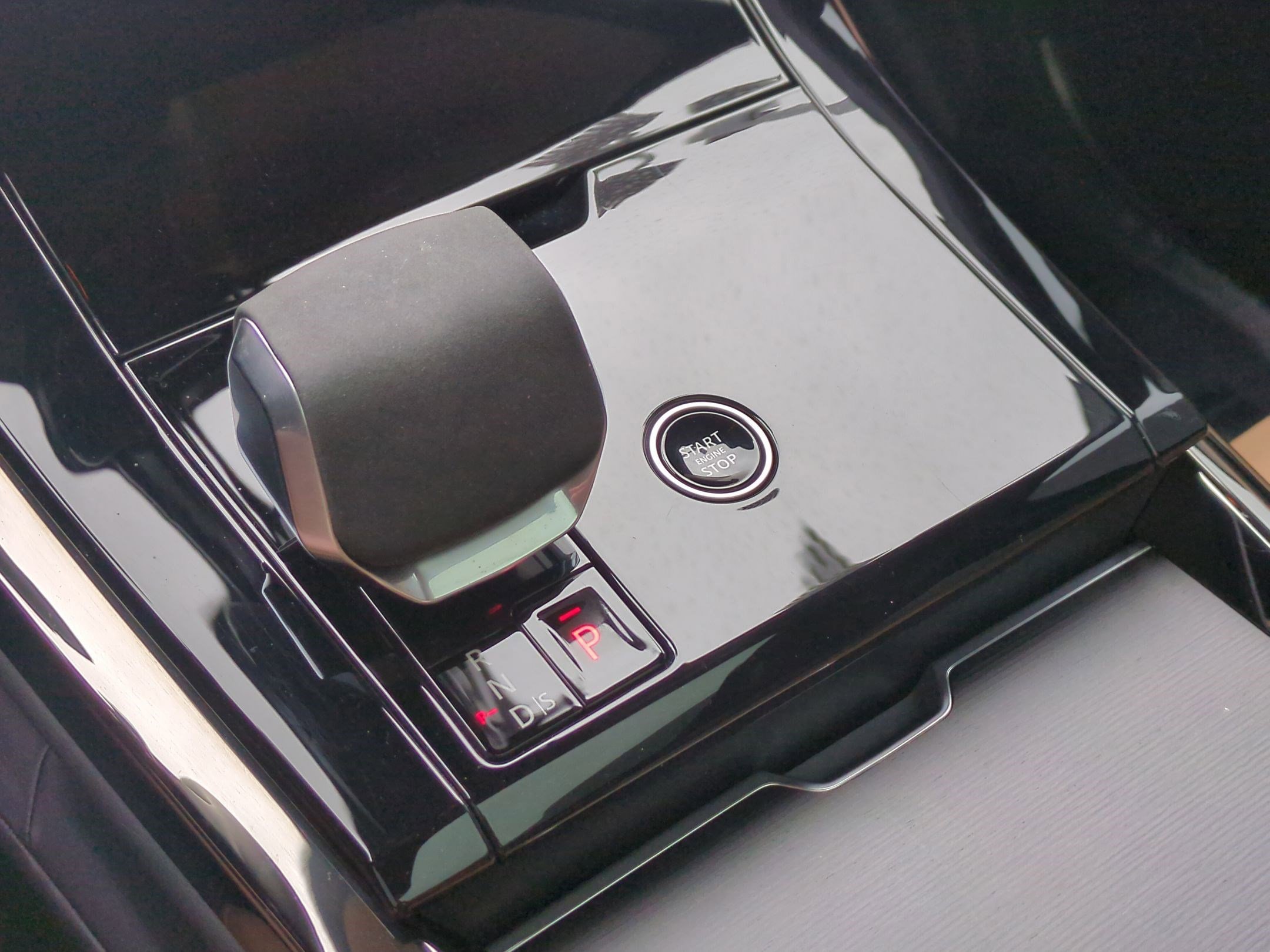 2024 Land Rover Range Rover Sport SE