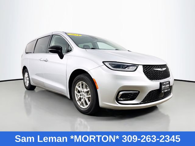 Used 2024 Chrysler Pacifica Touring-L