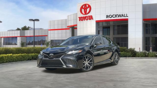 Used 2024 Toyota Camry SE