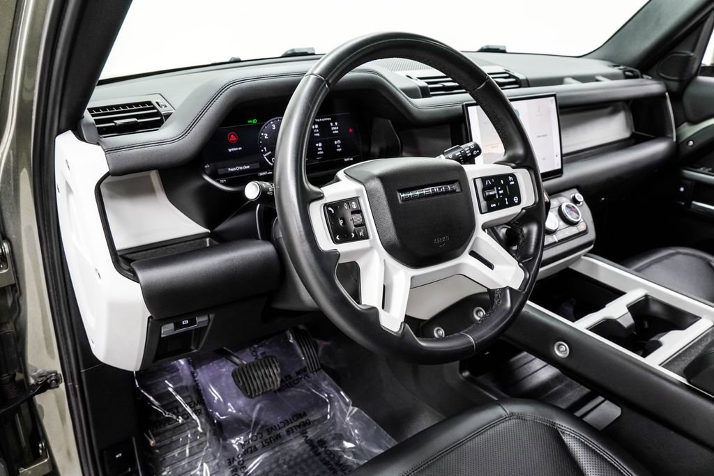 2025 Land Rover Defender 110 S