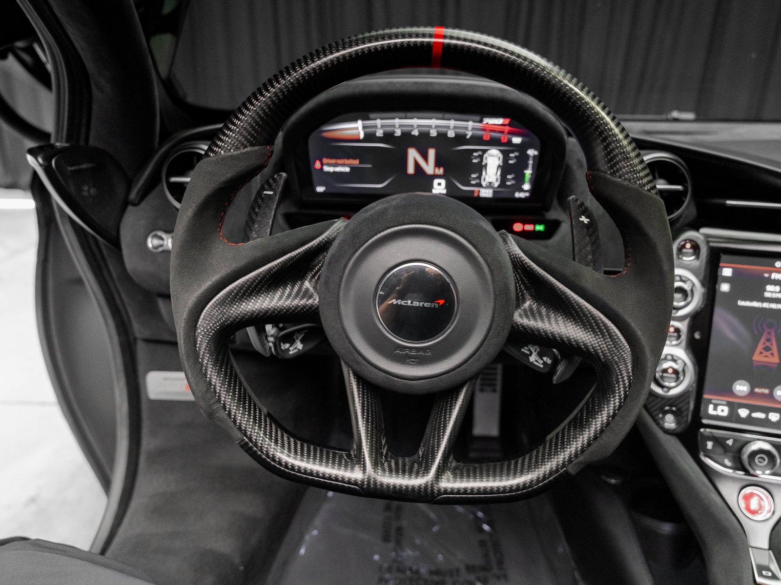Used 2018 McLaren 720S Luxury photo 7