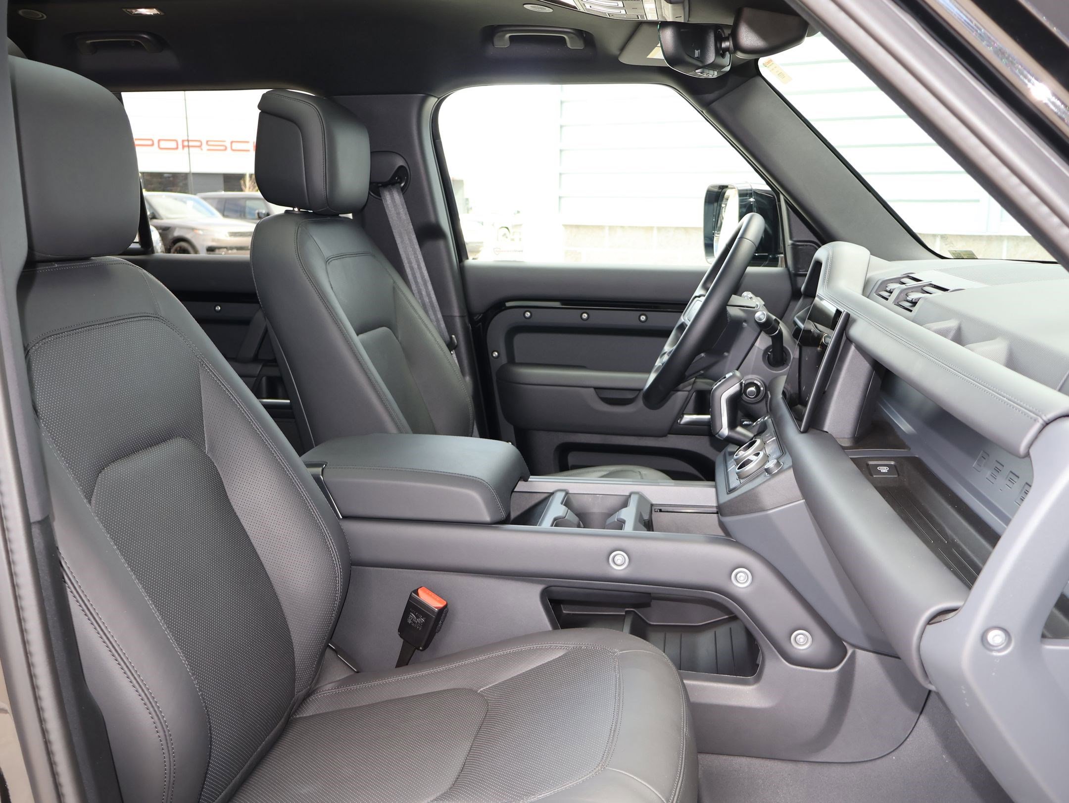 2025 Land Rover Defender 110 S