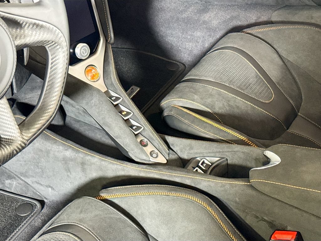 New 2027 McLaren 750S Spider photo 13