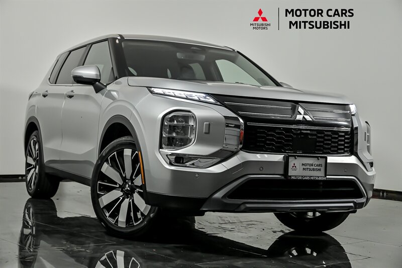 Used 2025 Mitsubishi Outlander AWD