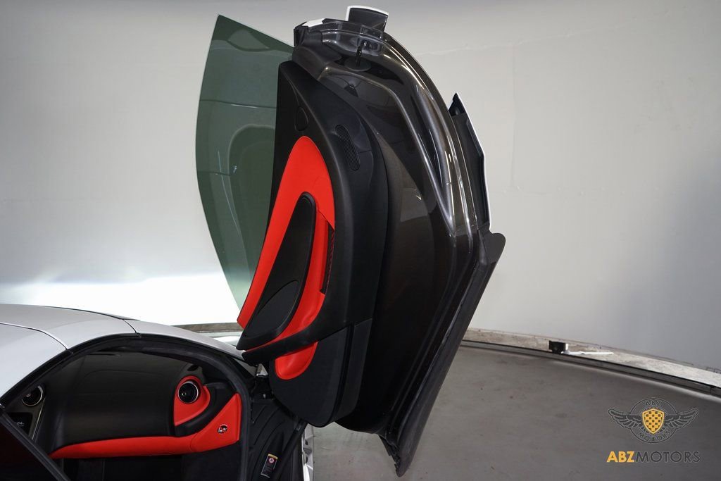 Used 2020 McLaren 600LT Spider photo 9