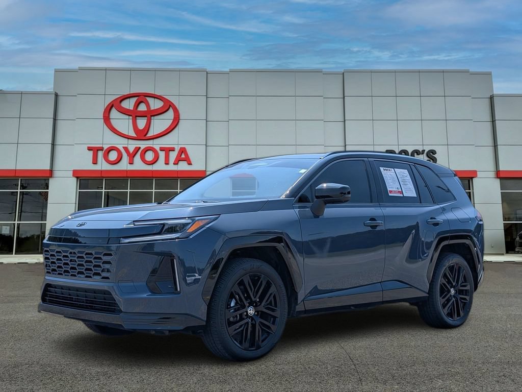Used 2026 Toyota RAV4 XSE w/ Panoramic Sun Roof Package