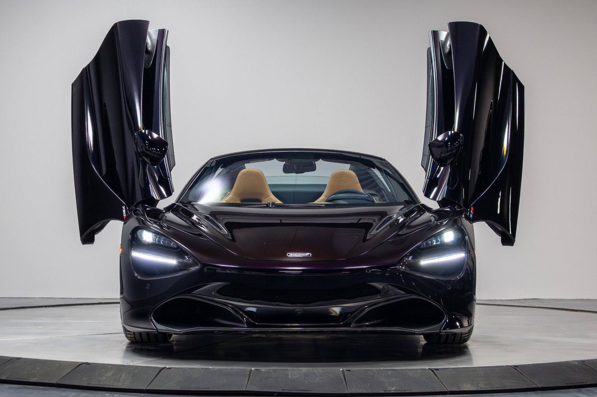 Used 2019 McLaren 720S Luxury photo 34