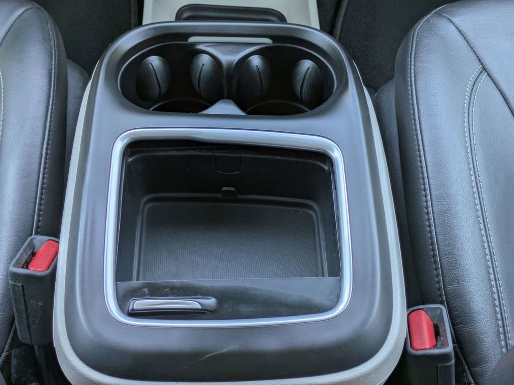 2022 Chrysler Pacifica Touring-L