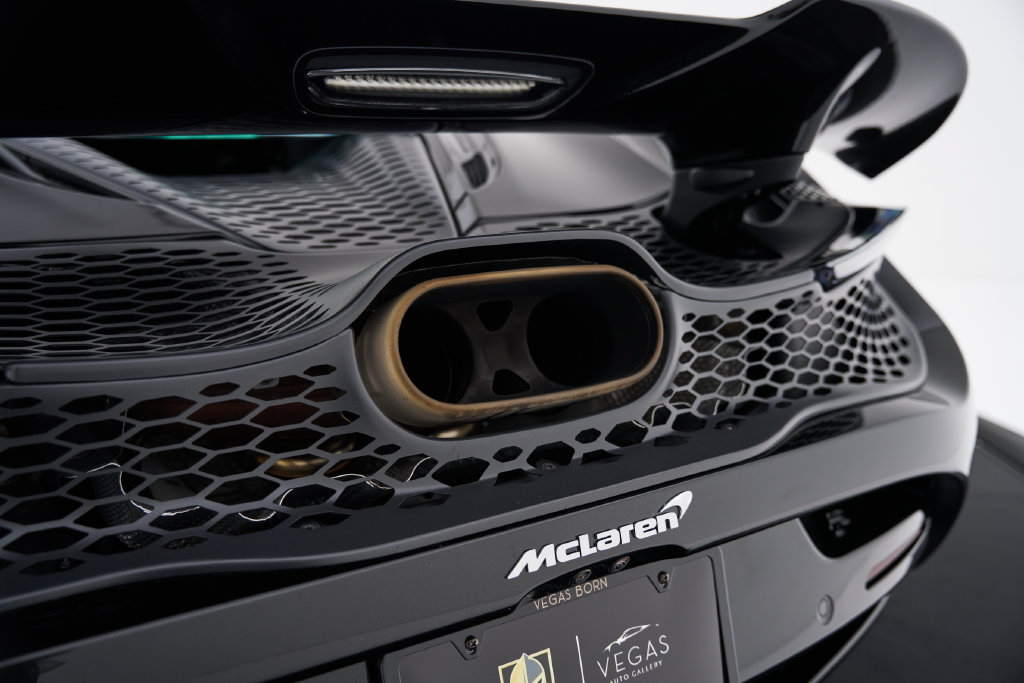 Used 2025 McLaren 750S photo 36