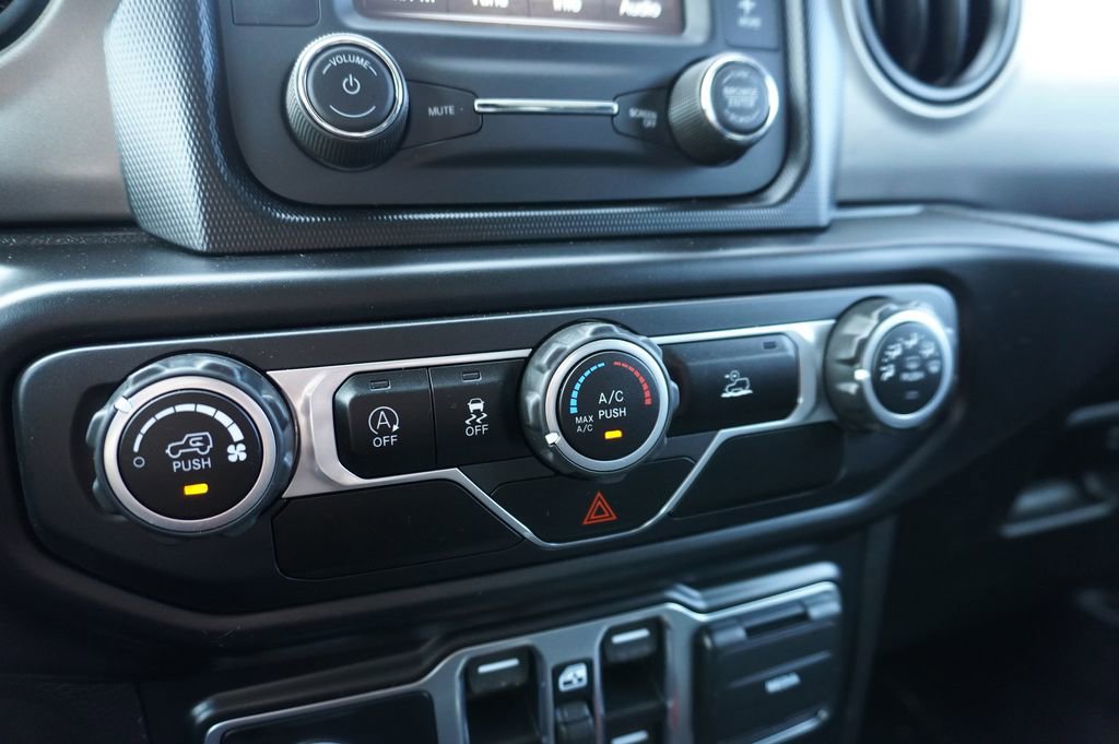 2020 Jeep Gladiator Sport