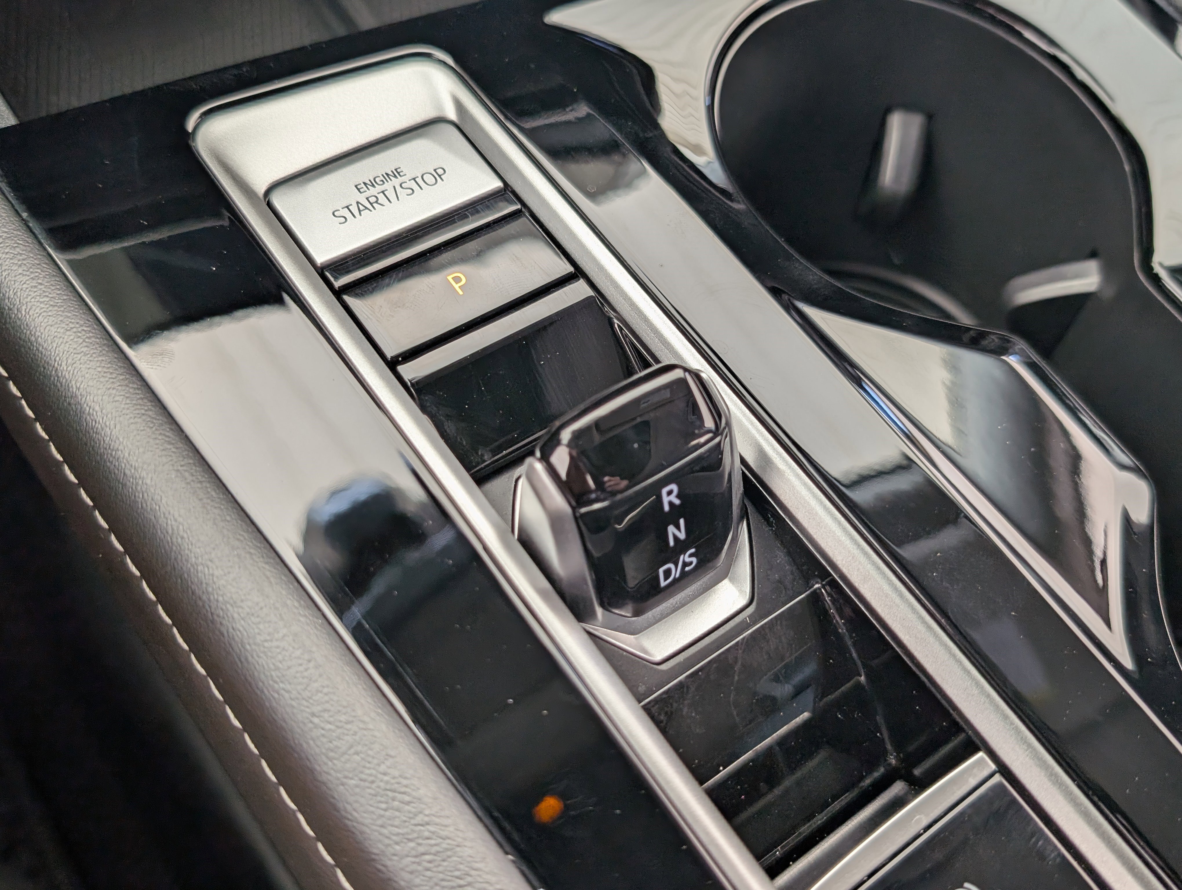 2024 Volkswagen Atlas SEL Premium R-Line