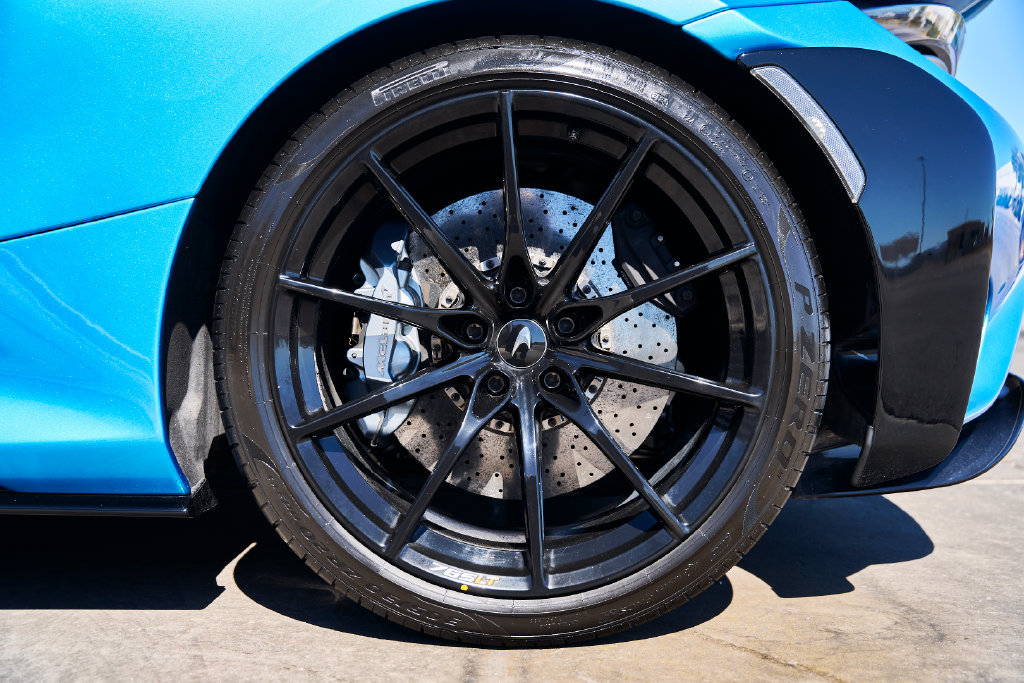 Used 2021 McLaren 765LT photo 22
