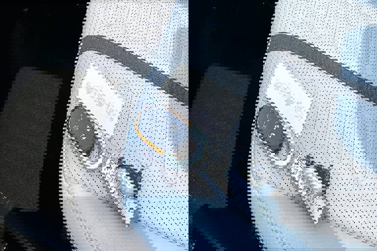 2024 Rivian R1S Adventure