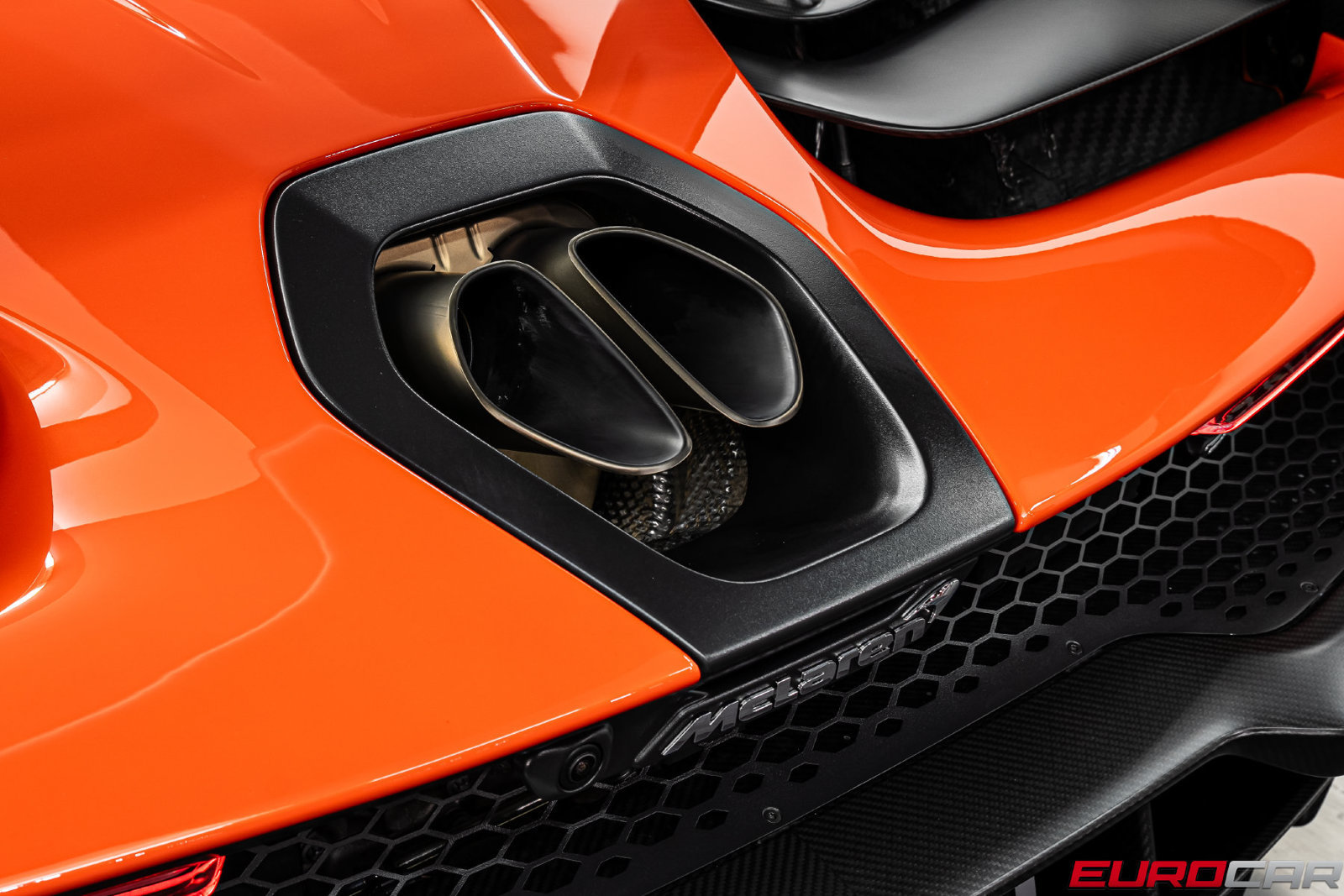 Used 2019 McLaren Senna photo 40