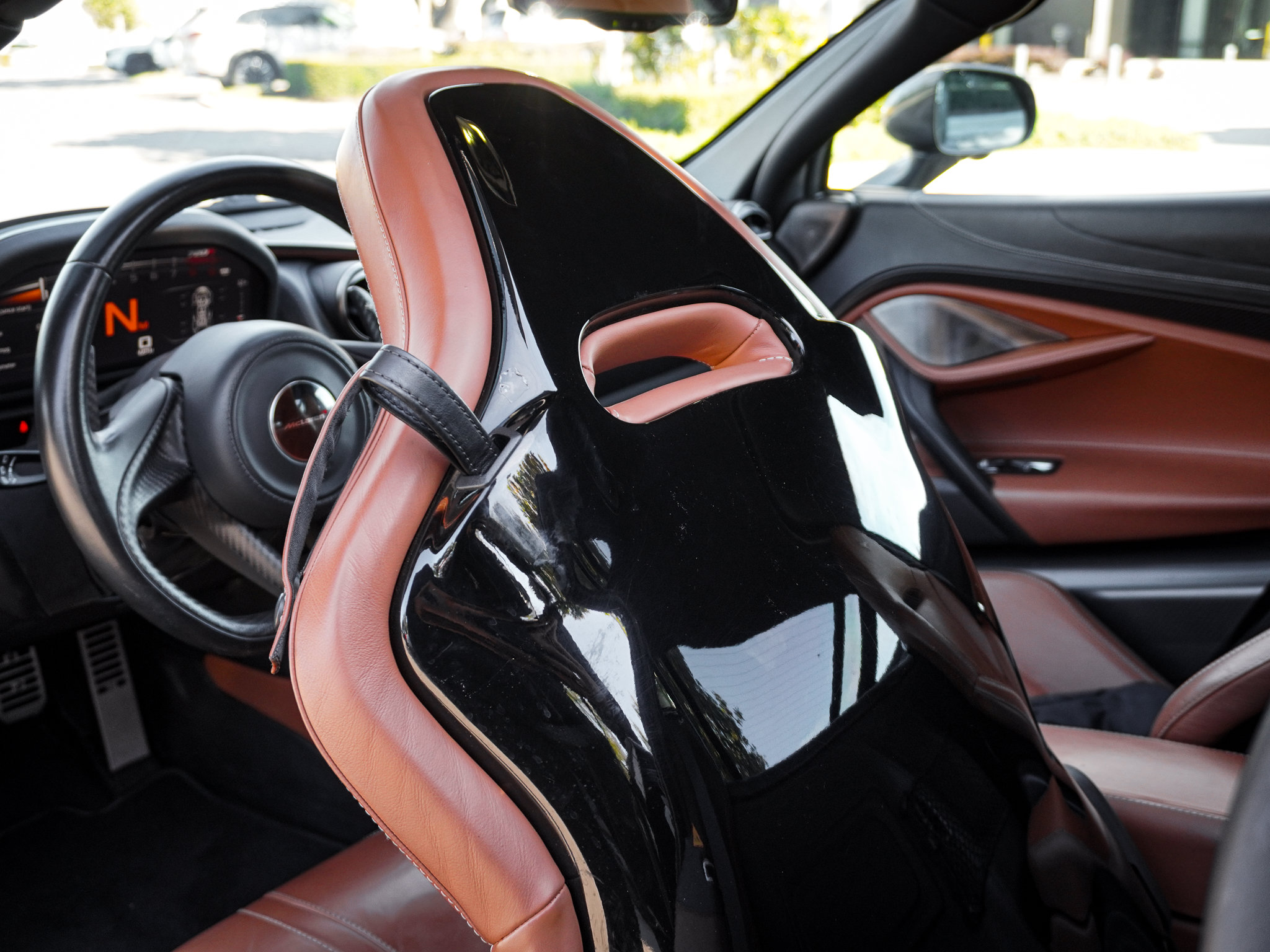 Used 2018 McLaren 720S Luxury photo 19