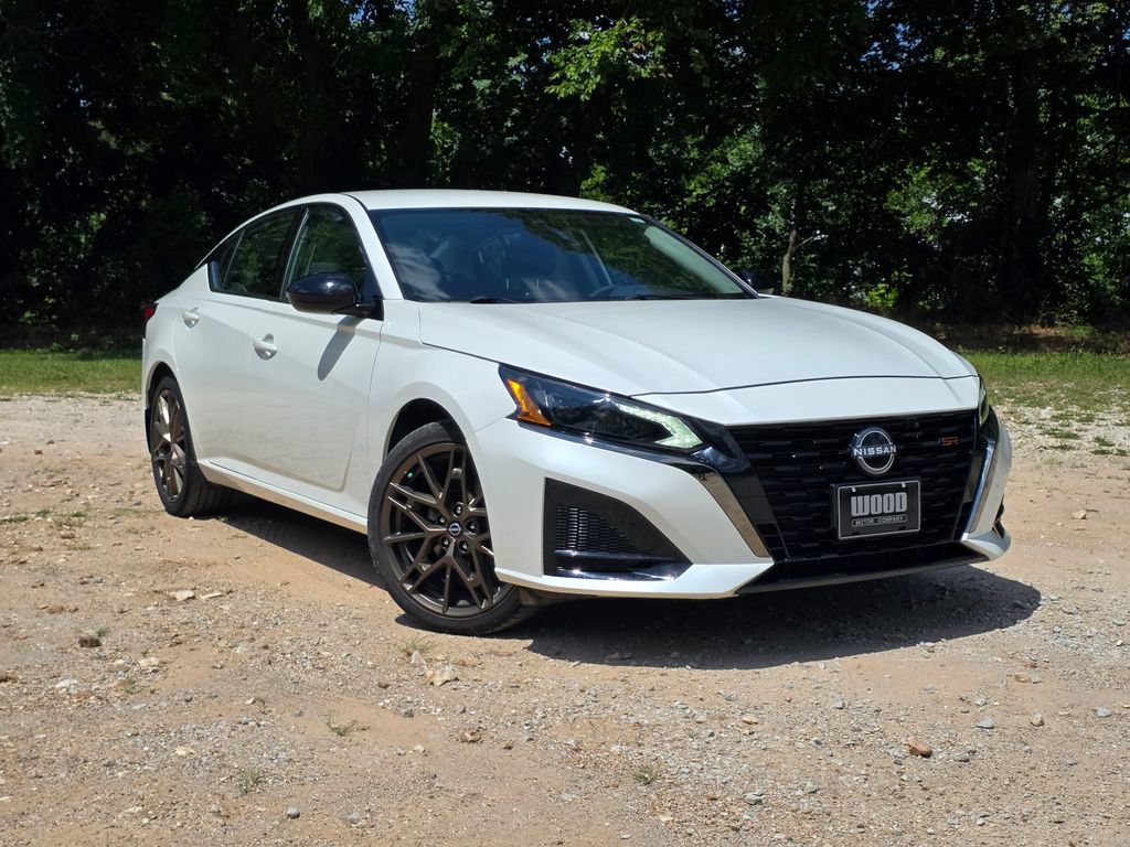 Used 2025 Nissan Altima 2.5 SR